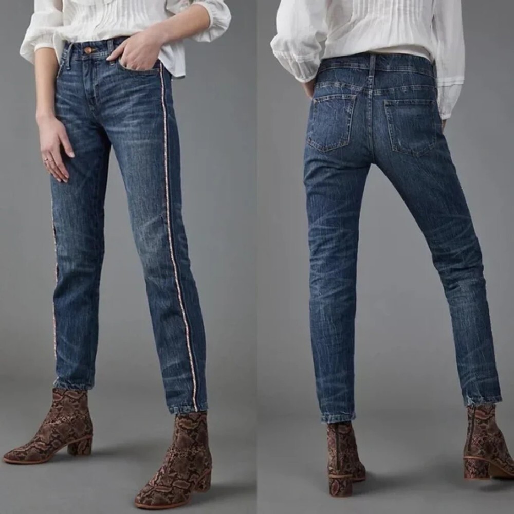Anthropologie Pilcro Mid-rise Slim Boyfriend Jeans In Blue 33T